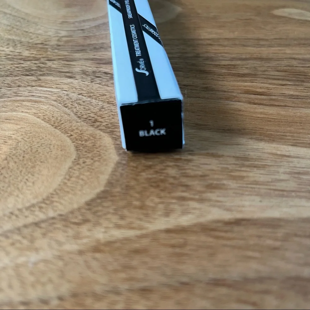 NIB Sorme smear proof square eyeliner